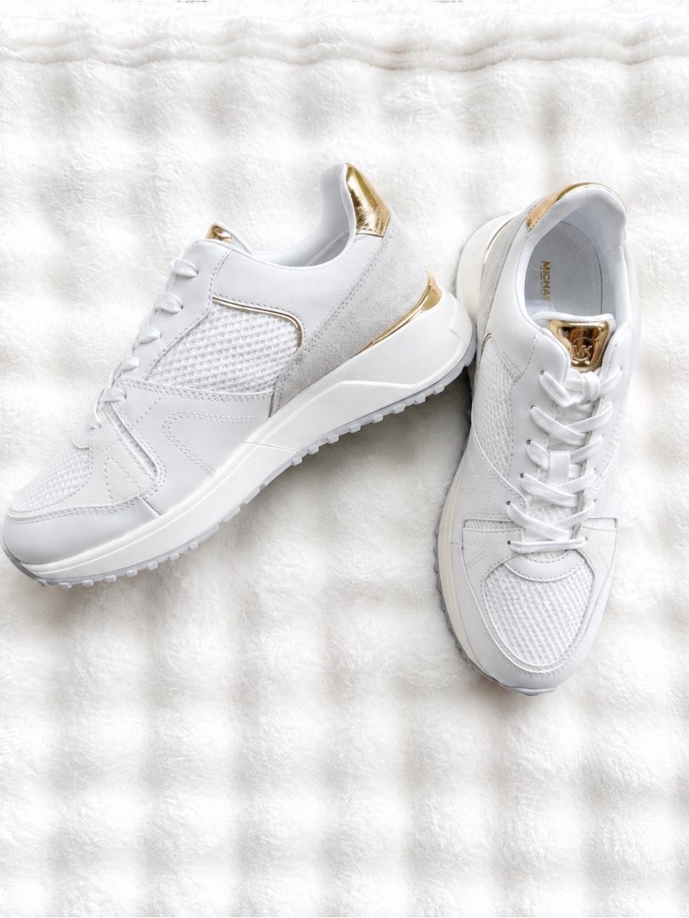 Michael Kors Womens Size 8.5M White Mesh Leather Sneakers Gold Accent